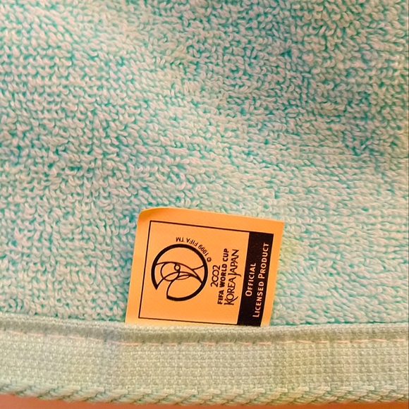 Auth 2002 FIFA Korea Japan towel - NWOT - Picture 4 of 6